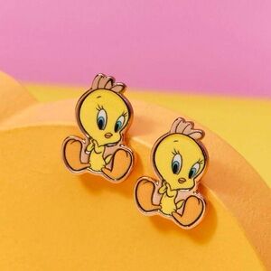 5/$25 Tweety Bird Earrings